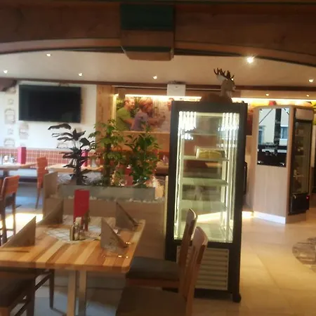 Hotel Zum Schiffmeister Wesenufer