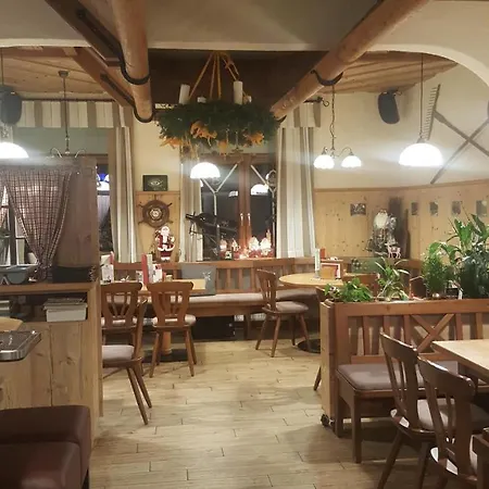 Zum Schiffmeister Hotel