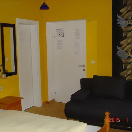 Zum Schiffmeister Hotel Wesenufer